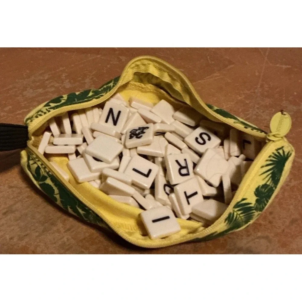 Bananagrams Wildtiles Crossword Family Fun Game, No Instructions